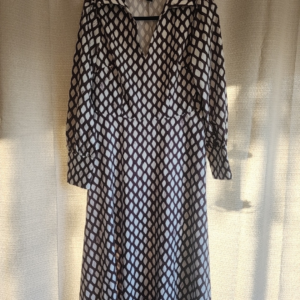 Women's Brown and Cream Collared Fit-and-Flare Dress - Picture 2 of 2